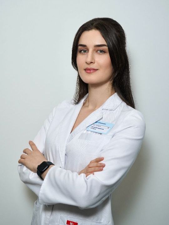 Офтальмохирург Тотоева Алена Бондоевна